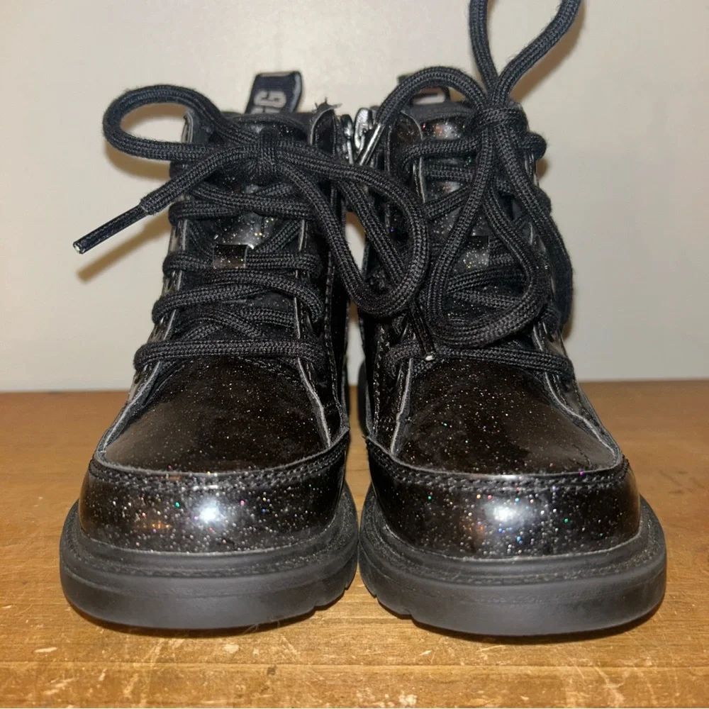 UGG Kids Robley Black Sparkle Boots Size 7C - Picture 7 of 9